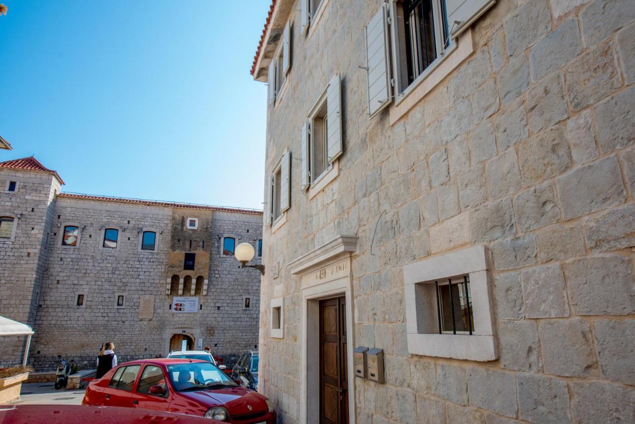 Heritage Villa Vitturi Sea View Kaštela Esterno foto
