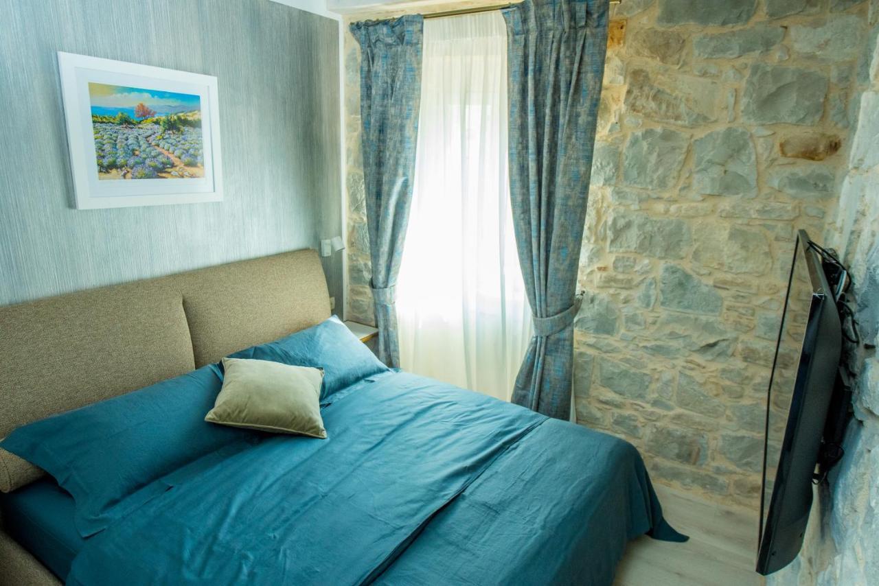 Heritage Villa Vitturi Sea View Kaštela Esterno foto