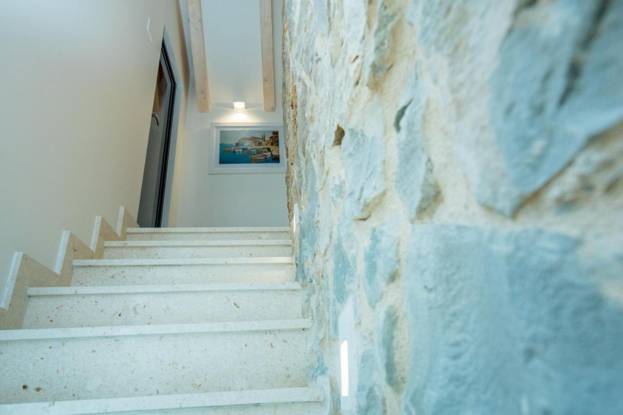 Heritage Villa Vitturi Sea View Kaštela Esterno foto